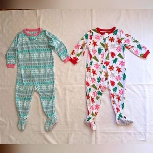18 month VGUC Carter's Girls pajamas sleepers holiday
